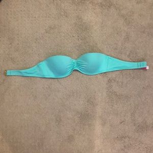 Strapless bandeau bikini